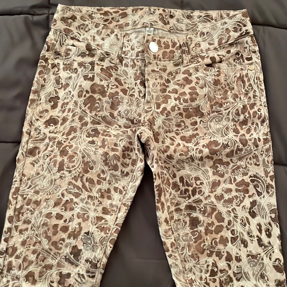 Cache brown multi color light weight jeans
